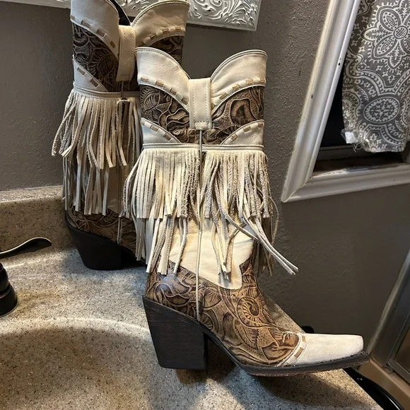 Fringe Western Cowboy Boots - Picture 4 of 9